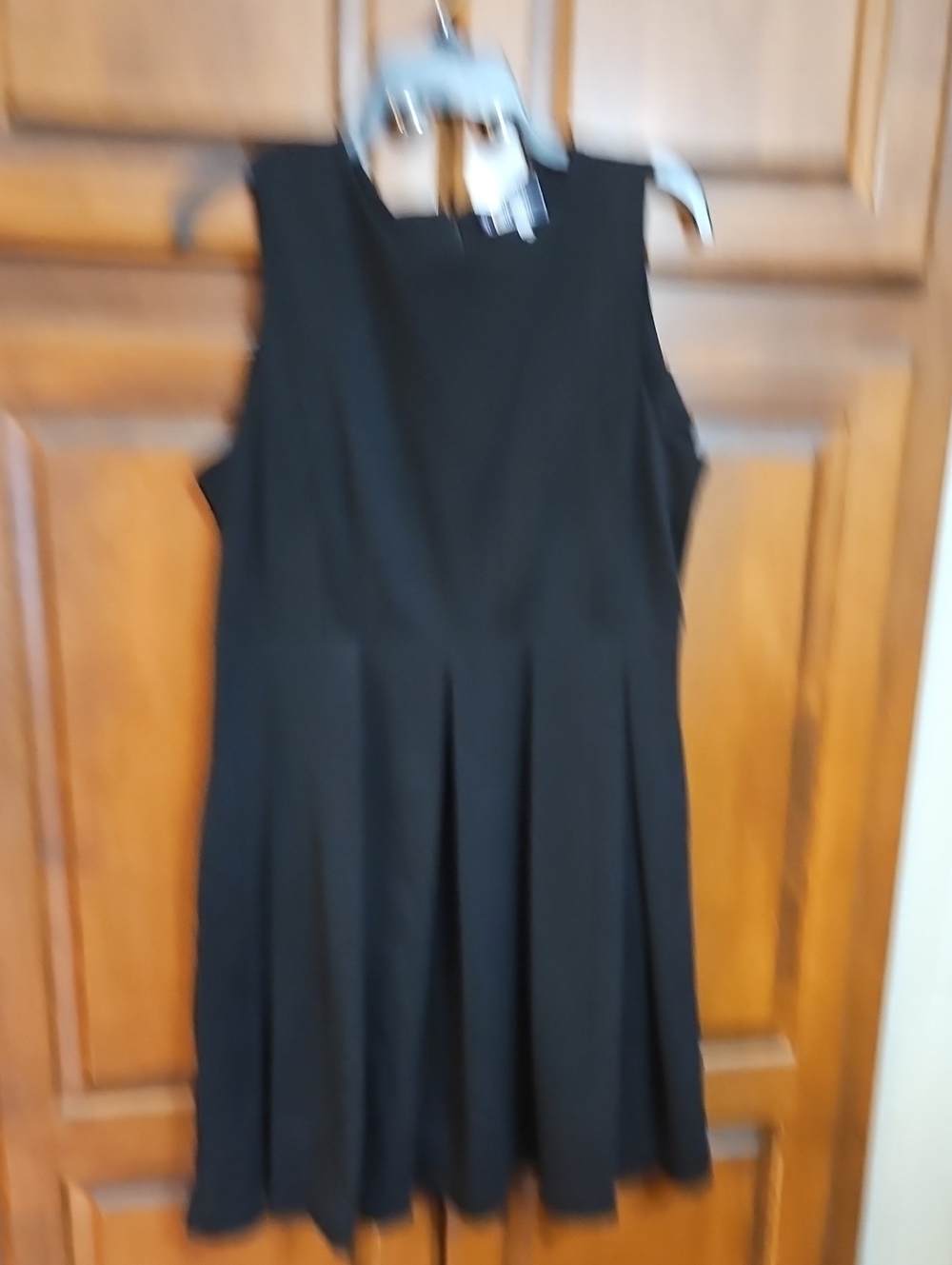 Jennifer Lopez Black Sleeveless Midi Fit-and-Flare Dress
